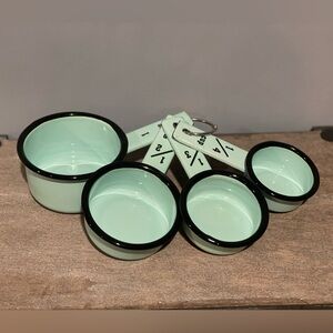 Enameled Measuring Cup Set